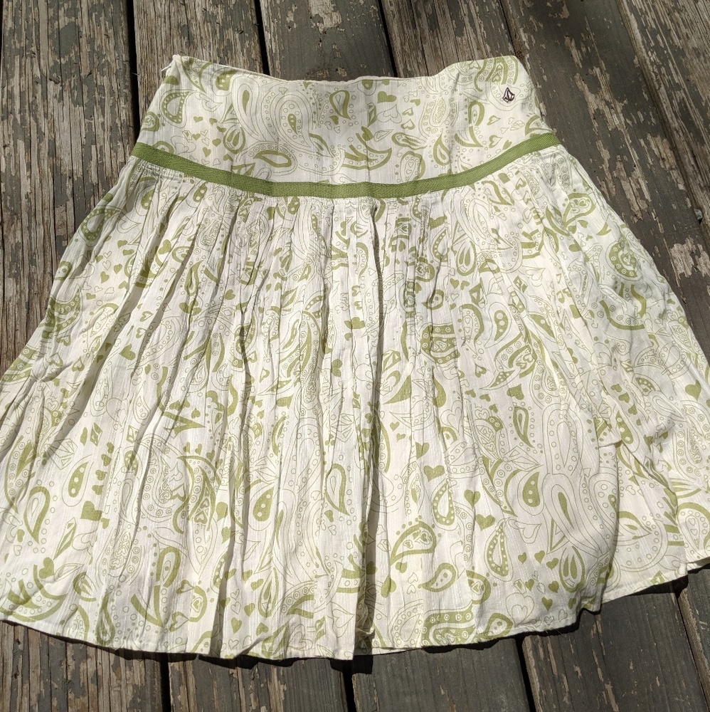 Volcom summer skirt